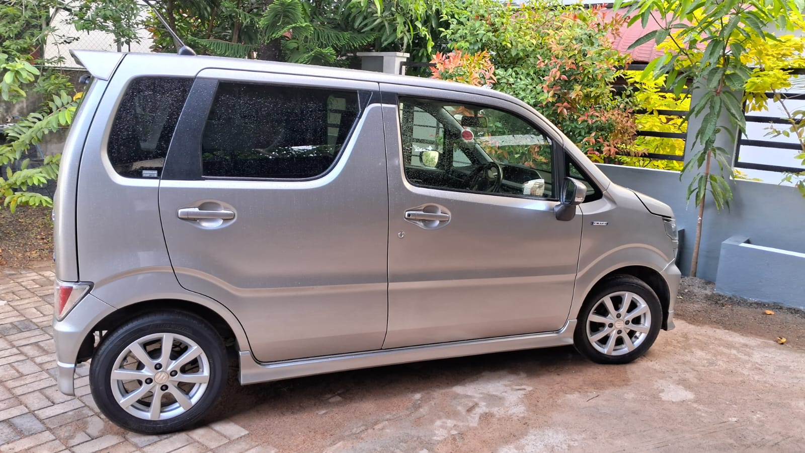 Suzuki Wagon R - Image 3